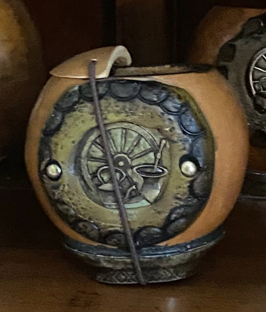Gajeta (Galleta) Mate Gourd – Uruguayan Style - Rio Grande do Sul