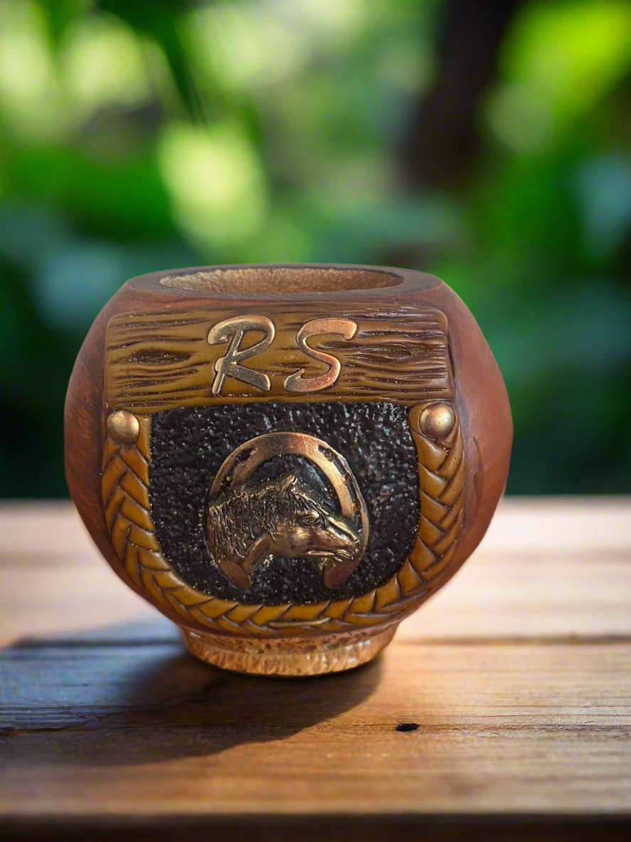 Gajeta (Galleta) Mate Gourd – Uruguayan Style - Artisan Calabash from Brazil