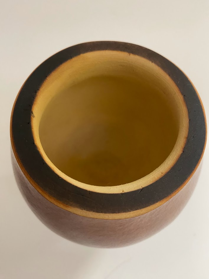 Medium Round Gourd  “coquinho” Style with base